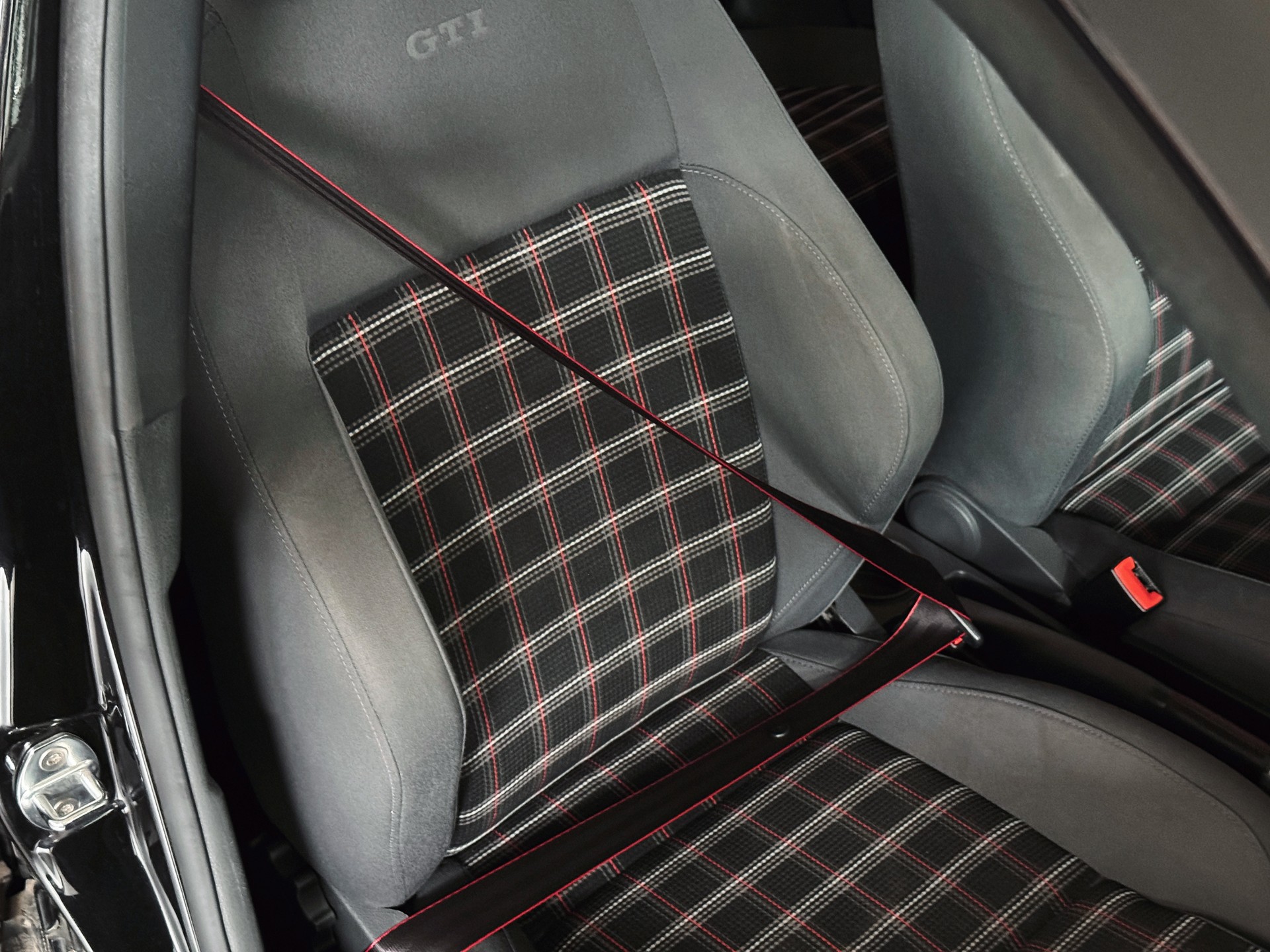 VW Polo 1.8 20V Turbo GTI-image-14