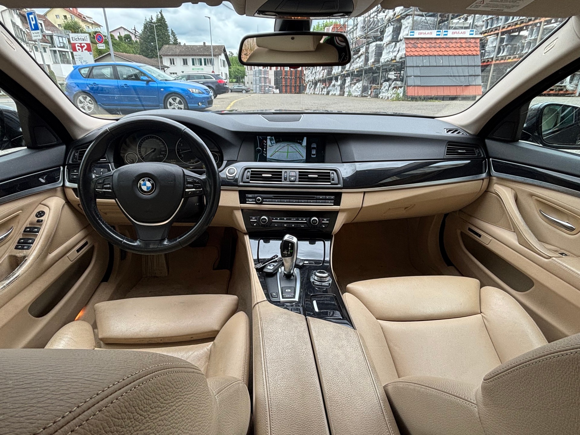 BMW 528i Steptronic-image-6
