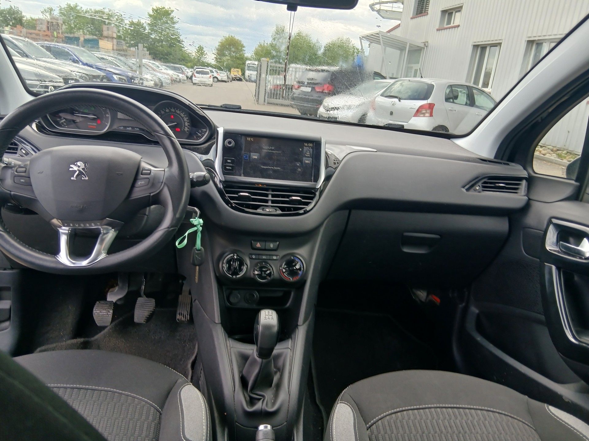 PEUGEOT 208 1.0 PureTech Access-image-7
