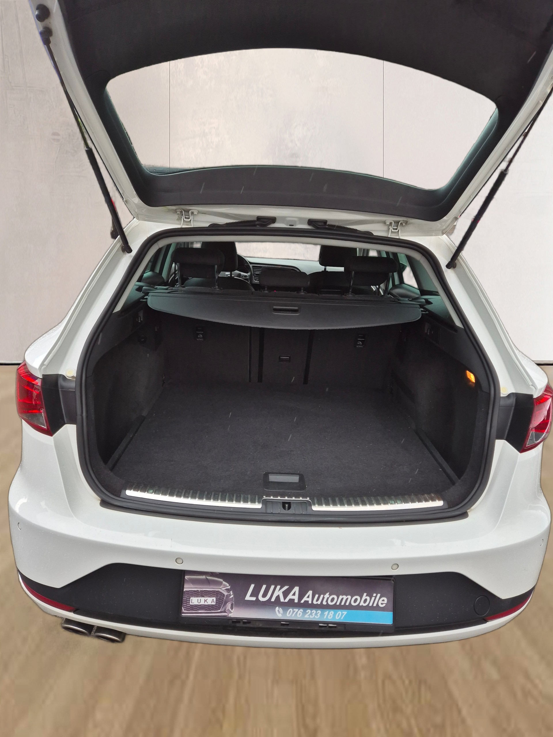 SEAT Leon ST 2.0 TDI FR Line-image-11
