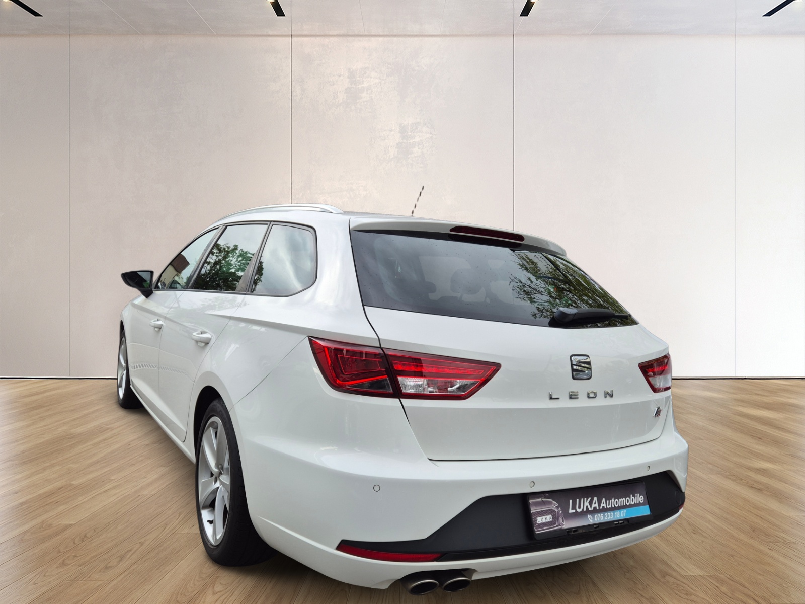 SEAT Leon ST 2.0 TDI FR Line-showroom-element-2