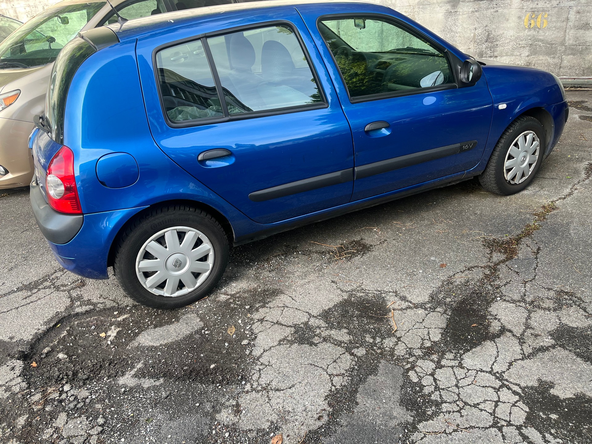 RENAULT Clio 1.2 16V Authentique Pack-image-6