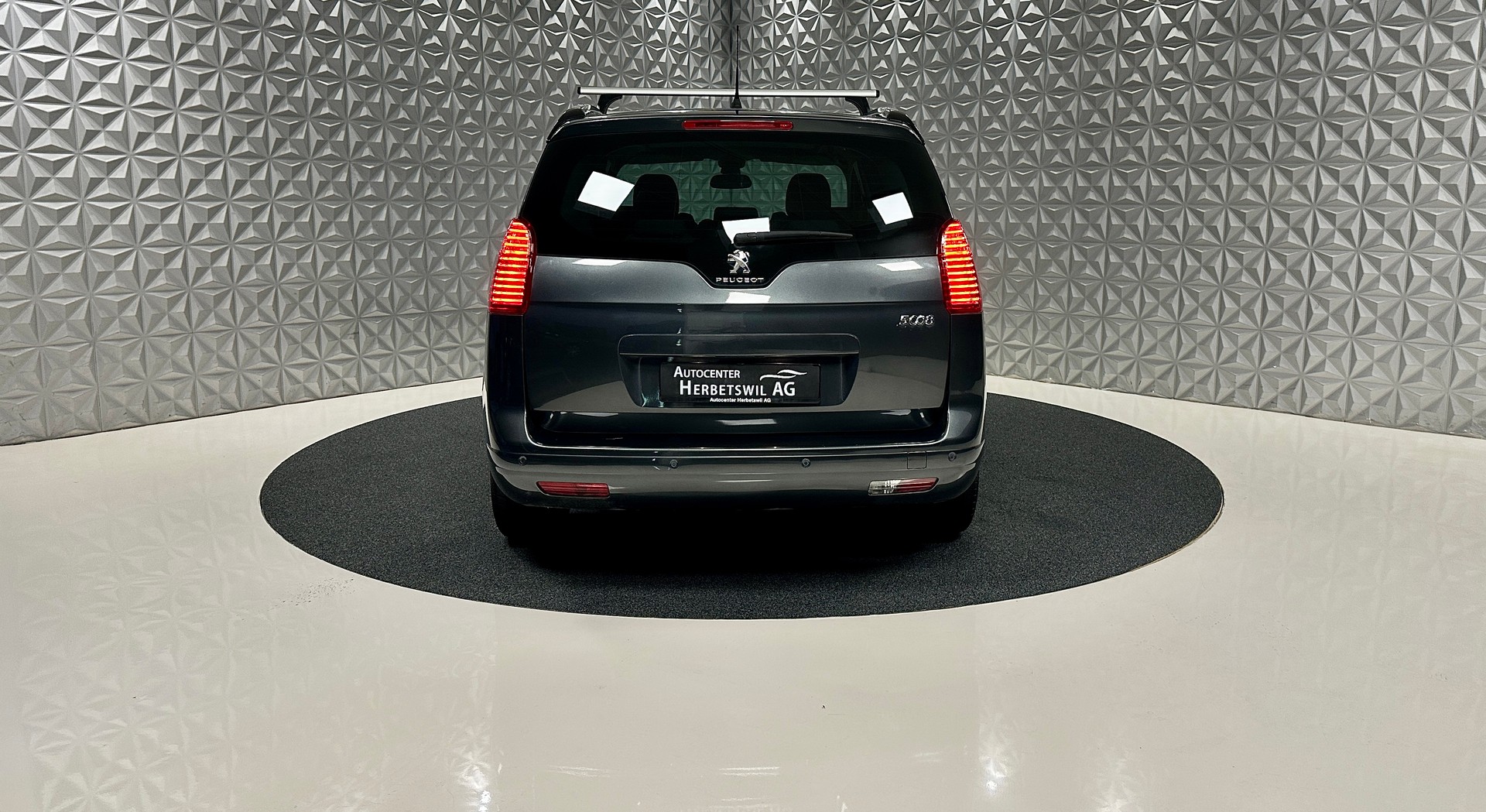 PEUGEOT 5008 1.6 16V T **7-PLÄTZER** Allure Tiptronic-image-5