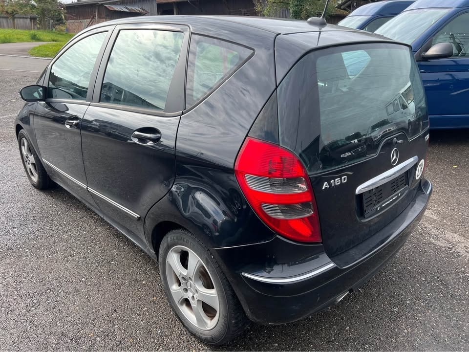 MERCEDES-BENZ A 160 CDI Avantgarde-image-5