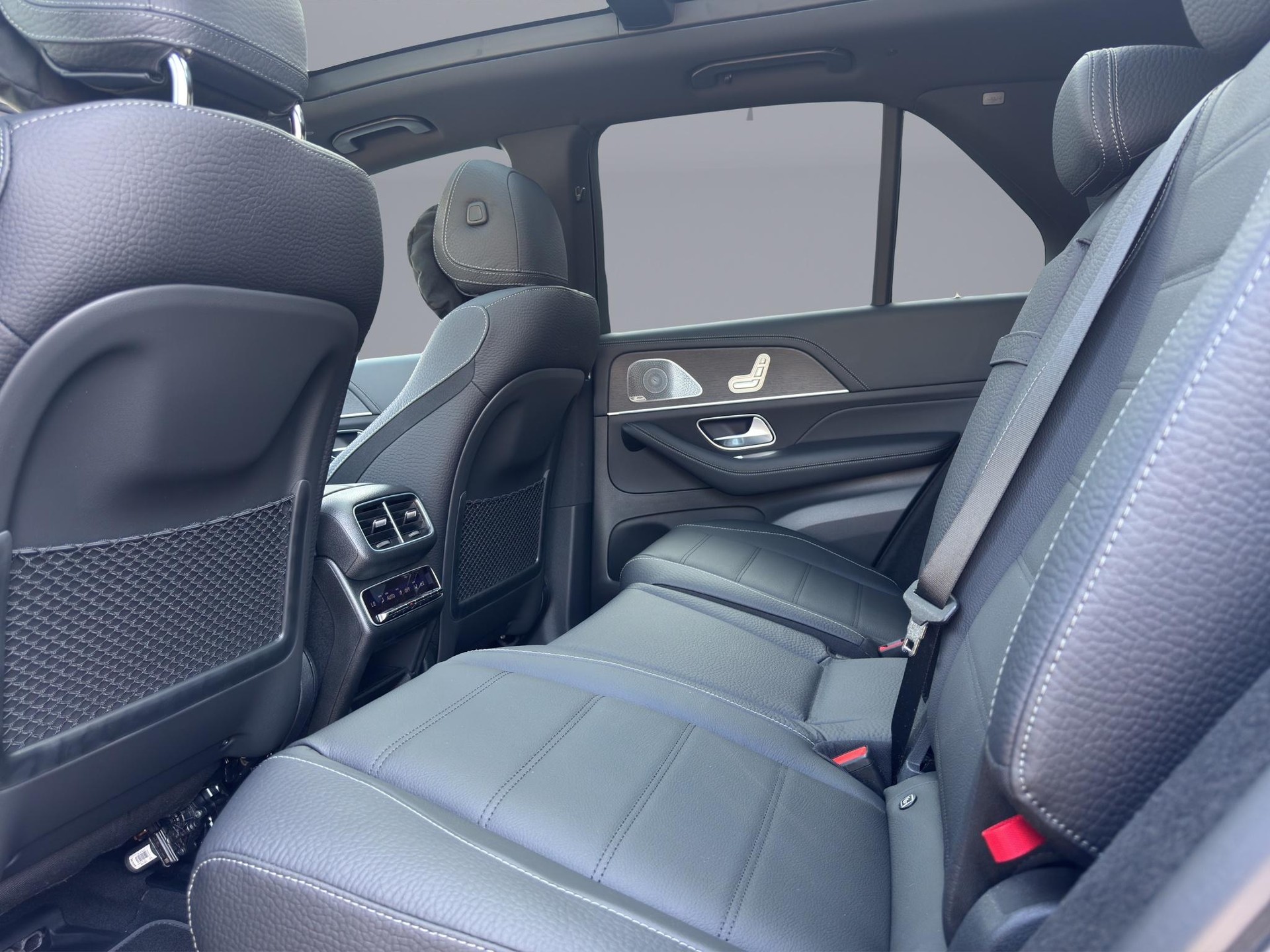MERCEDES-BENZ GLE 450 d AMG Line 4matic-image-11