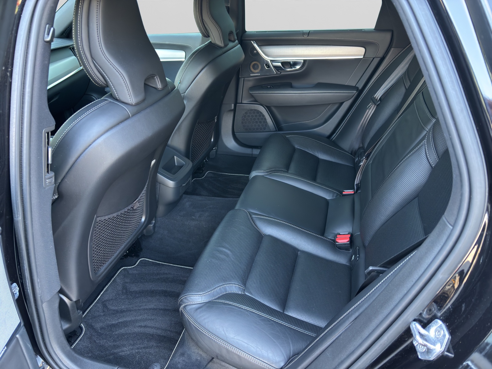 VOLVO V90 2.0 T6 R-Design AWD-image-4