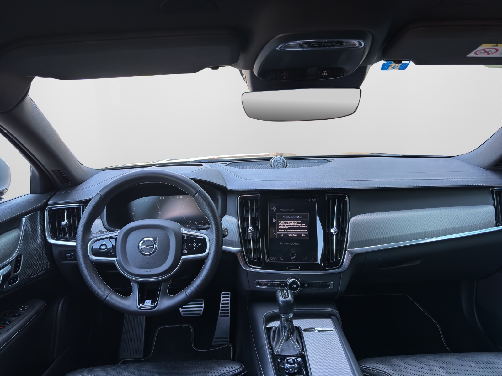 VOLVO V90 2.0 T6 R-Design AWD-image-5