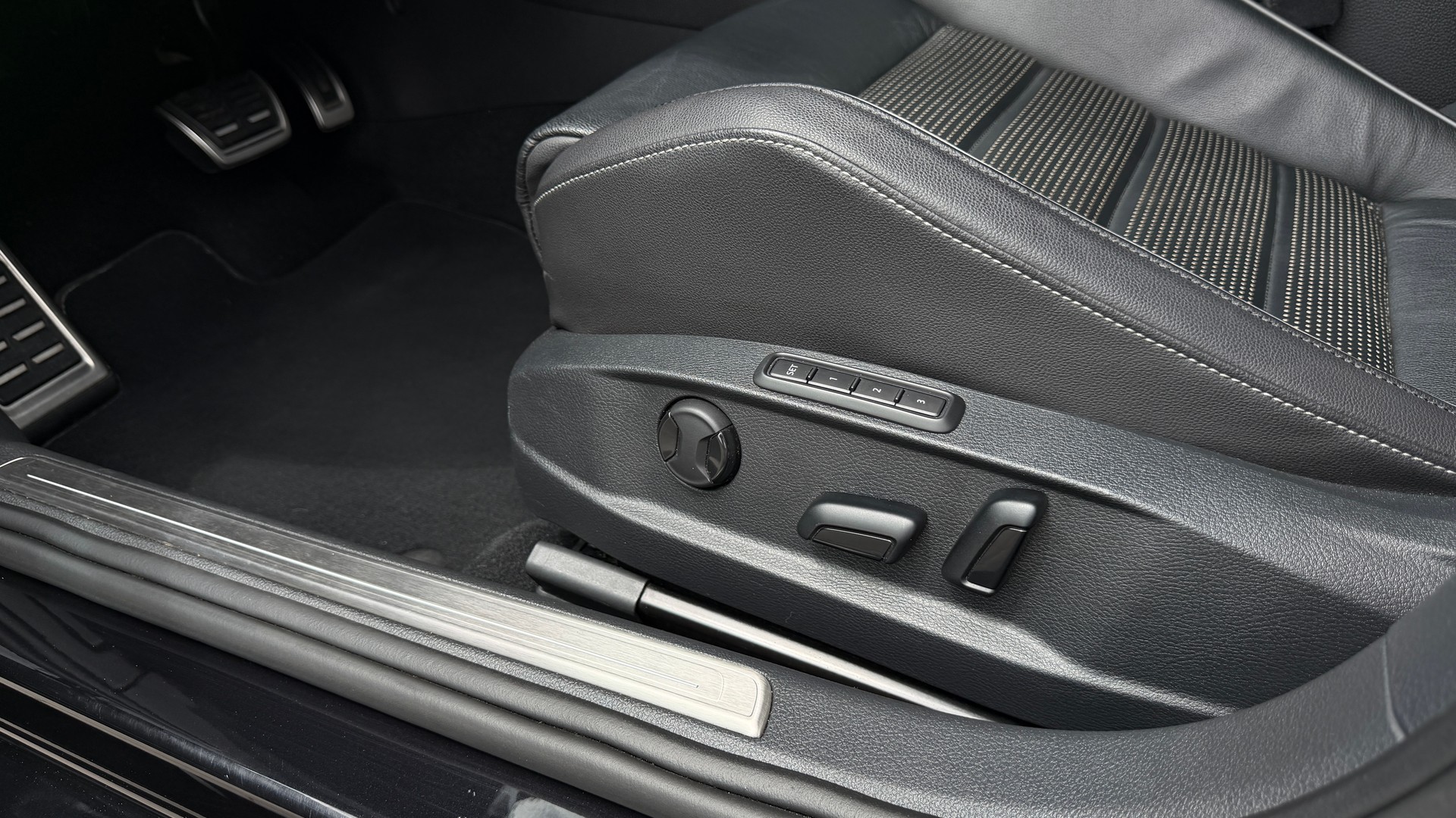 VW Golf 2.0 TSI R 4Motion DSG Faclift Ohne OPF!-image-11
