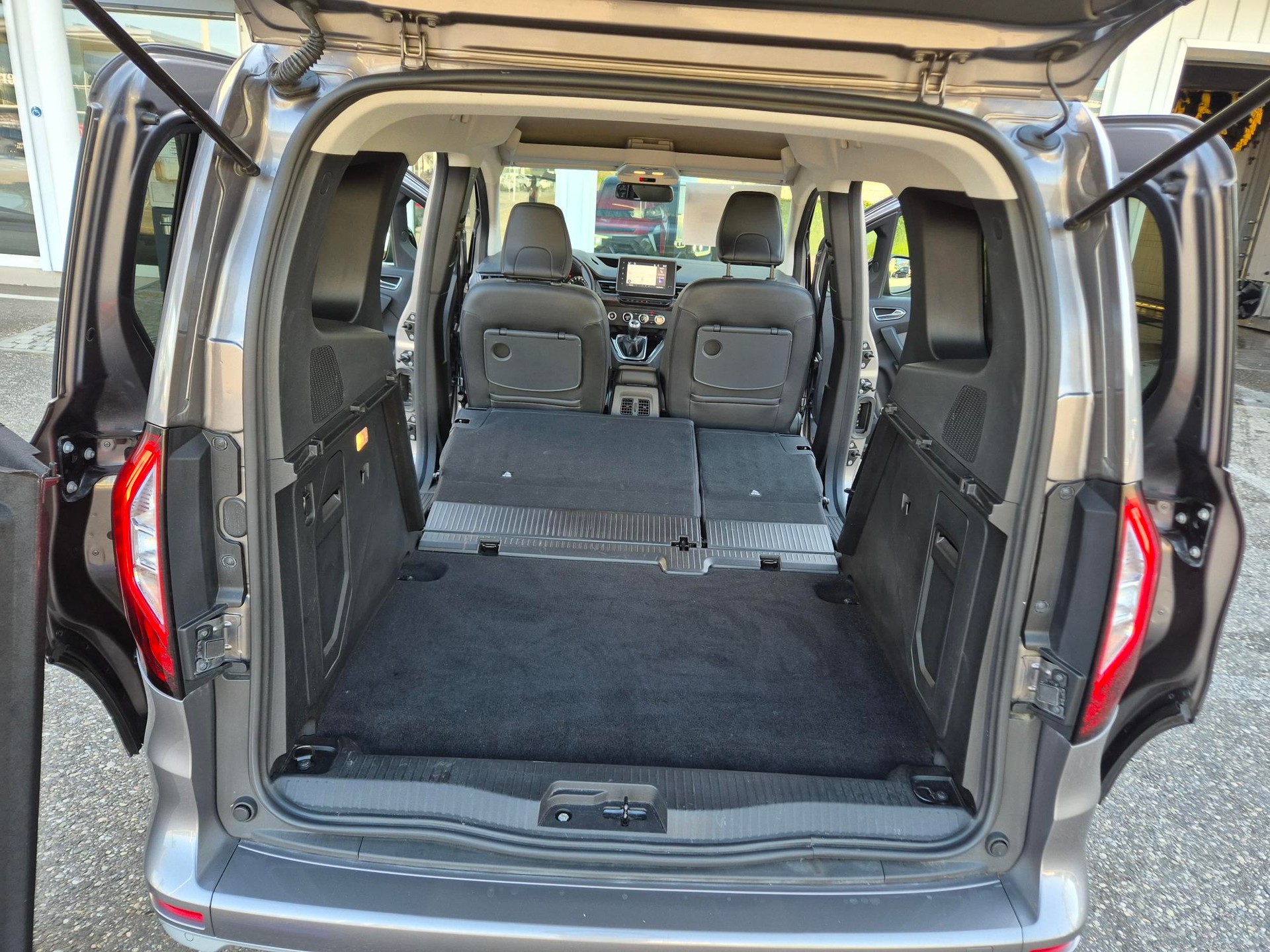 RENAULT Kangoo Kombi 1.3 TCe 130 Intens-image-13