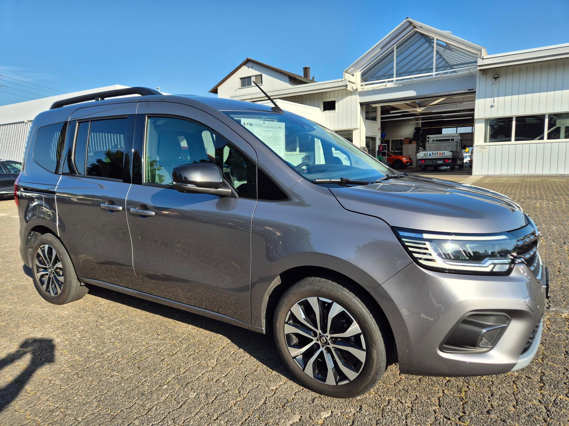 RENAULT Kangoo Kombi 1.3 TCe 130 Intens-image-6