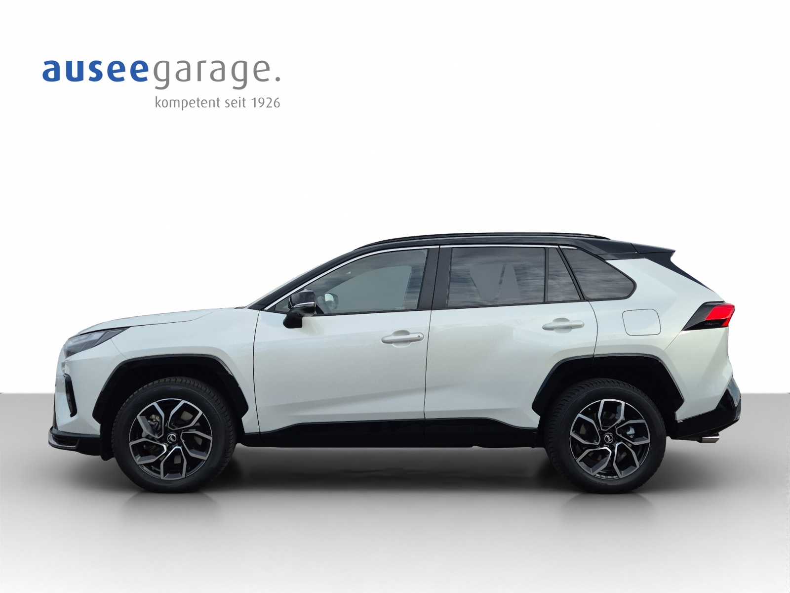 TOYOTA RAV4 2.5 Plug-In-Hybrid GR Sport-showroom-element-1