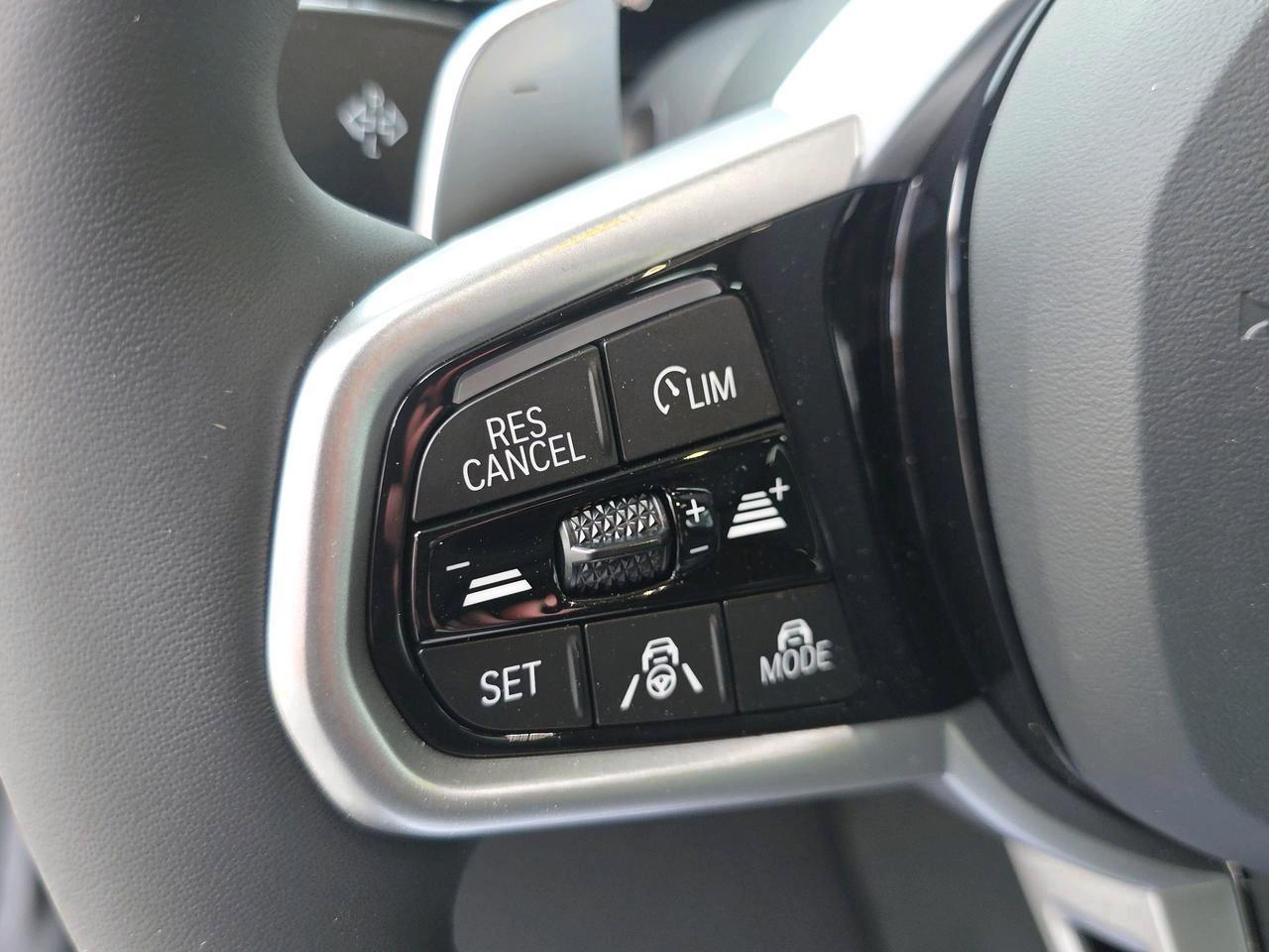 BMW 330d xDrive-image-17
