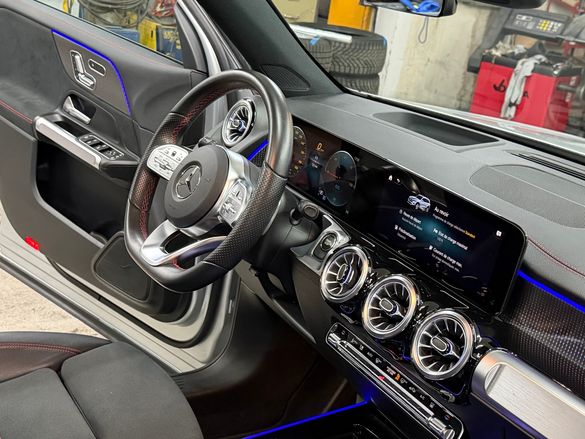 MERCEDES-BENZ EQB 350 4Matic-image-8
