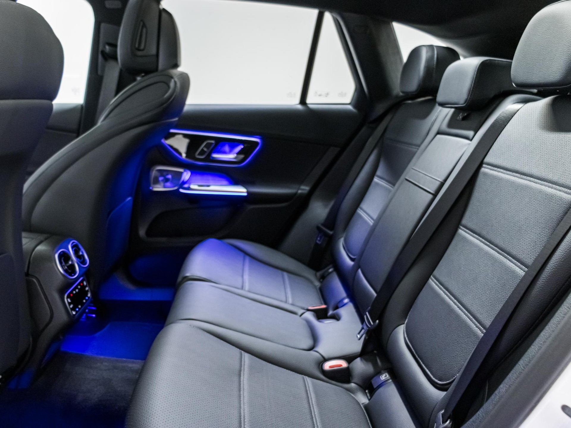 MERCEDES-BENZ GLC 220 d 4MATIC-image-7