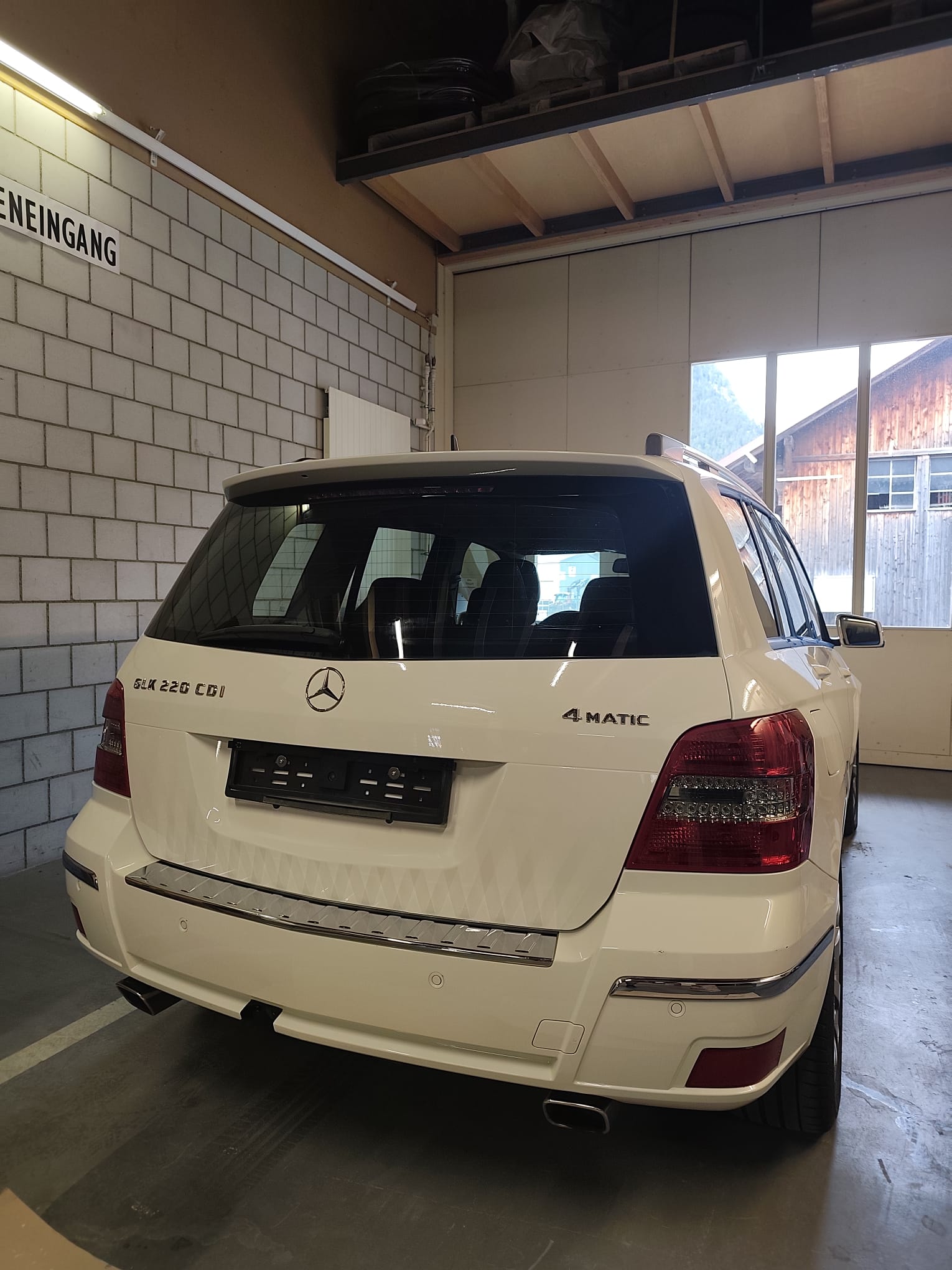 MERCEDES-BENZ GLK 220 CDI BlueEF 4Matic-image-3