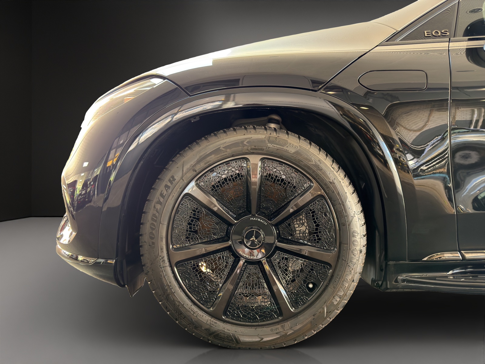 MERCEDES-BENZ EQS SUV 680 Maybach-image-8