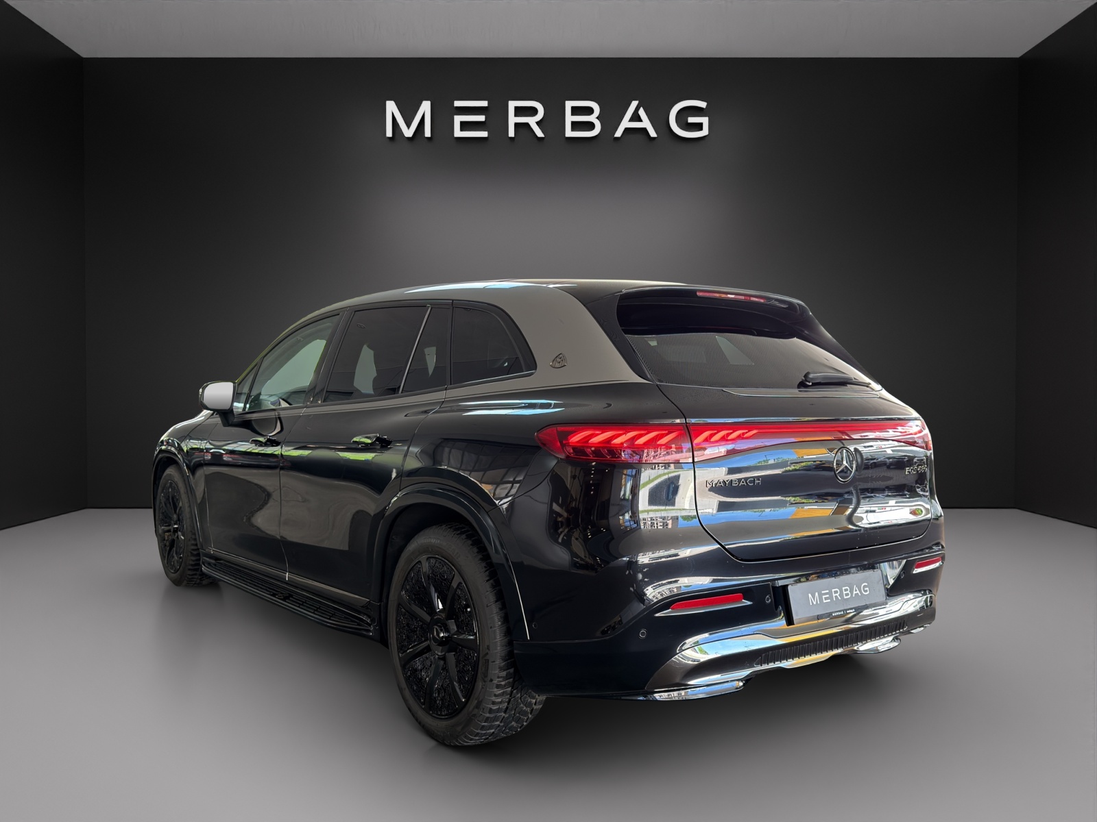 MERCEDES-BENZ EQS SUV 680 Maybach-image-5