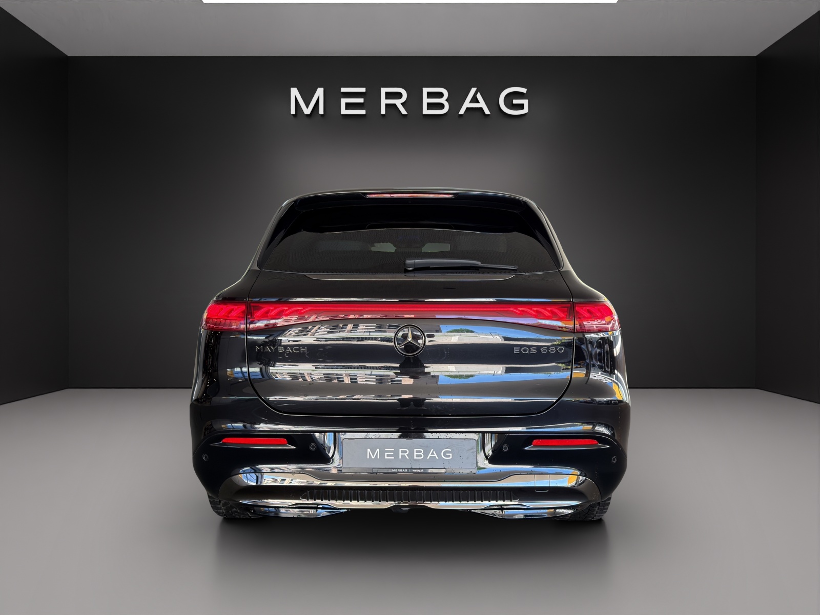 MERCEDES-BENZ EQS SUV 680 Maybach-image-6