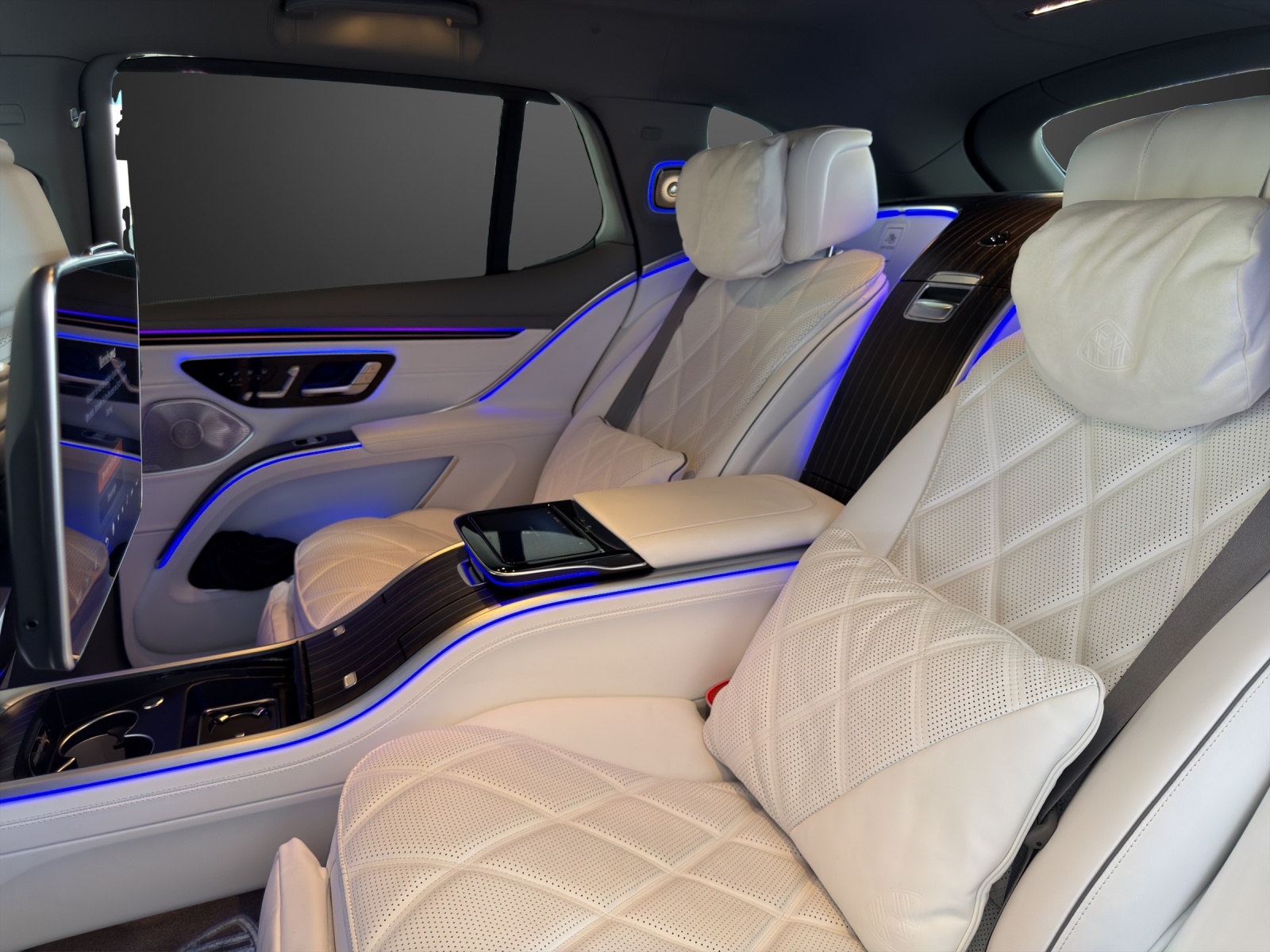 MERCEDES-BENZ EQS SUV 680 Maybach-image-14