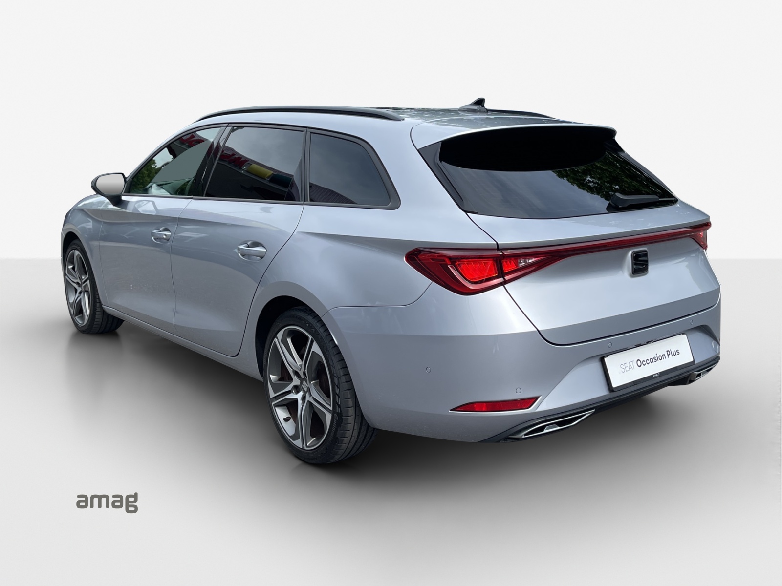 SEAT Leon ST 1.5 eTSI mHEV DSG Hola FR-showroom-element-2
