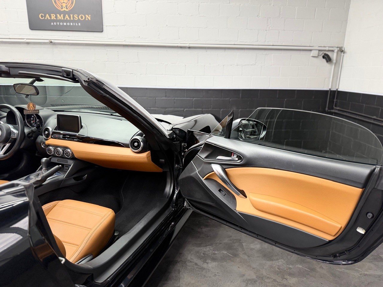 FIAT 124 Spider 1.4 TB Lusso | Rückfahrkamera | Cabrio - ideales Sommerfahrzeug aus 1. Hand-image-17