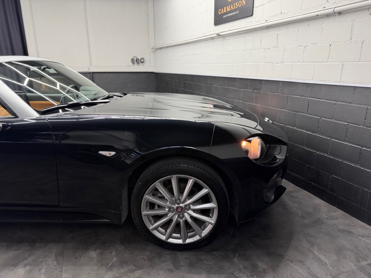 FIAT 124 Spider 1.4 TB Lusso | Rückfahrkamera | Cabrio - ideales Sommerfahrzeug aus 1. Hand-image-10