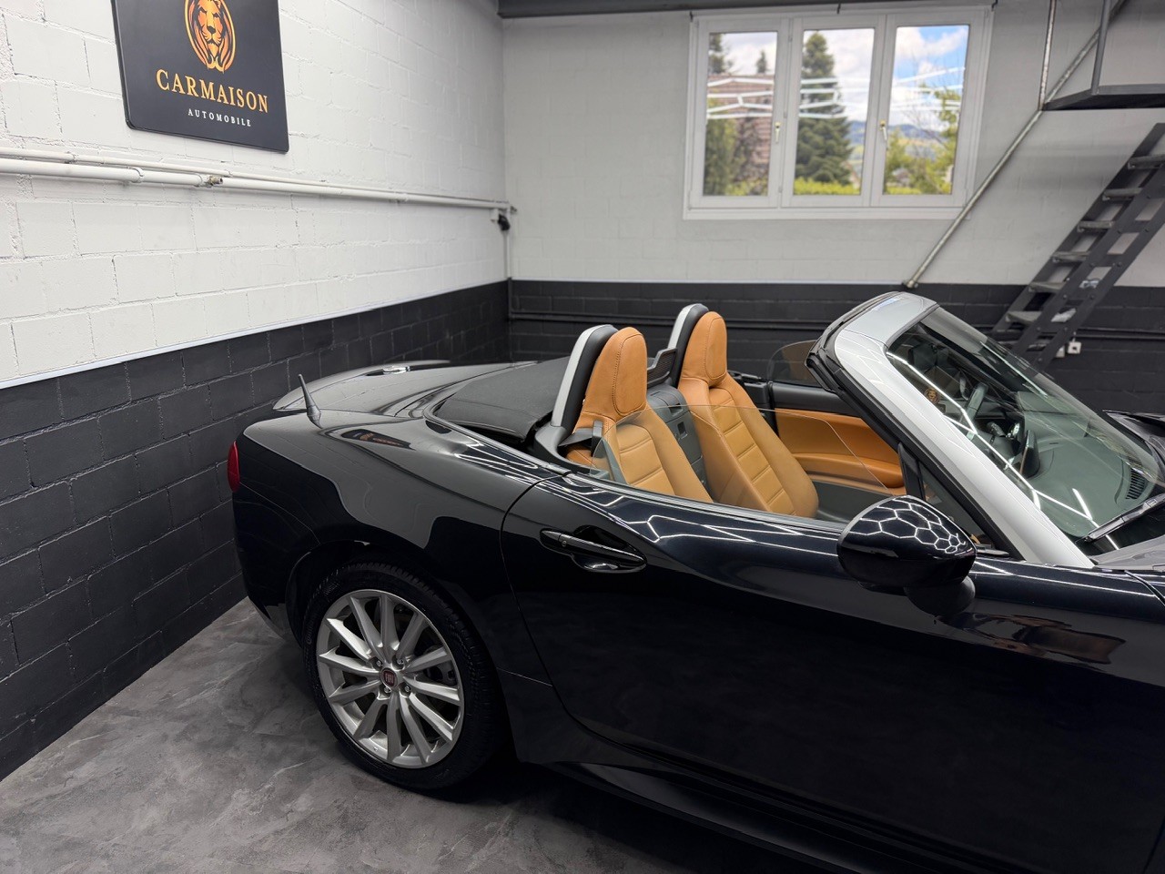 FIAT 124 Spider 1.4 TB Lusso | Rückfahrkamera | Cabrio - ideales Sommerfahrzeug aus 1. Hand-image-5