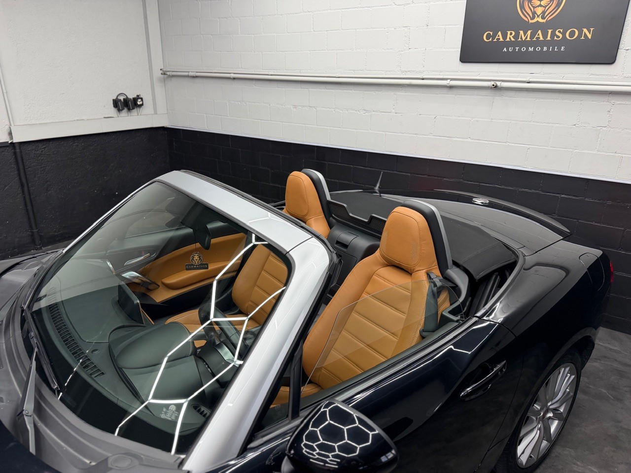 FIAT 124 Spider 1.4 TB Lusso | Rückfahrkamera | Cabrio - ideales Sommerfahrzeug aus 1. Hand-image-4