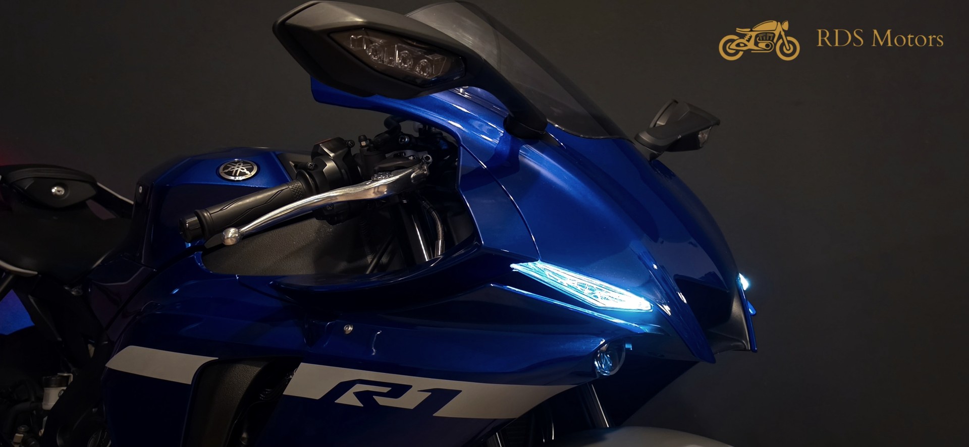 YAMAHA YZF-R1 ABS Akrapovic-image-5