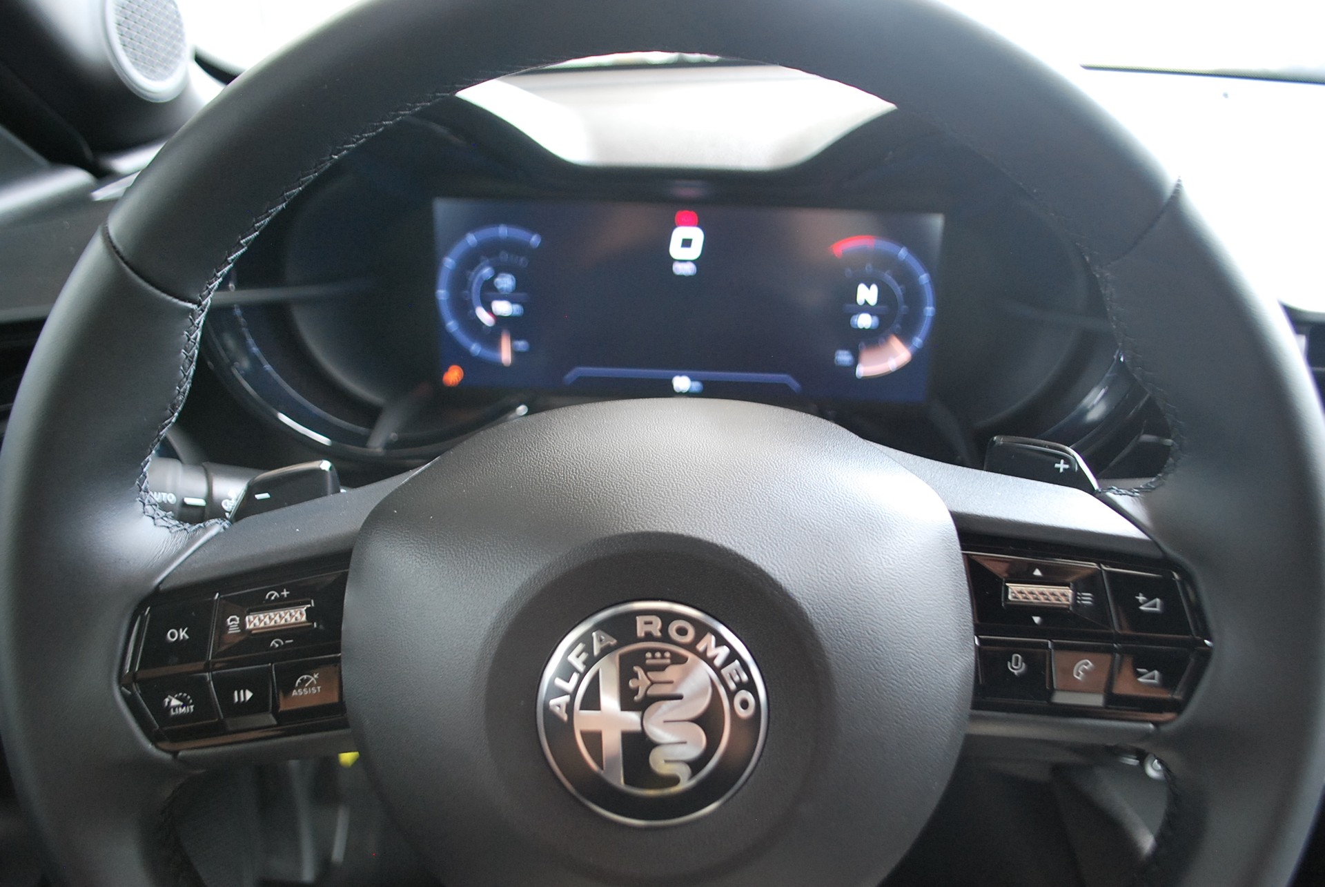 ALFA ROMEO Junior 1.2 48V Hybrid Speciale-image-11