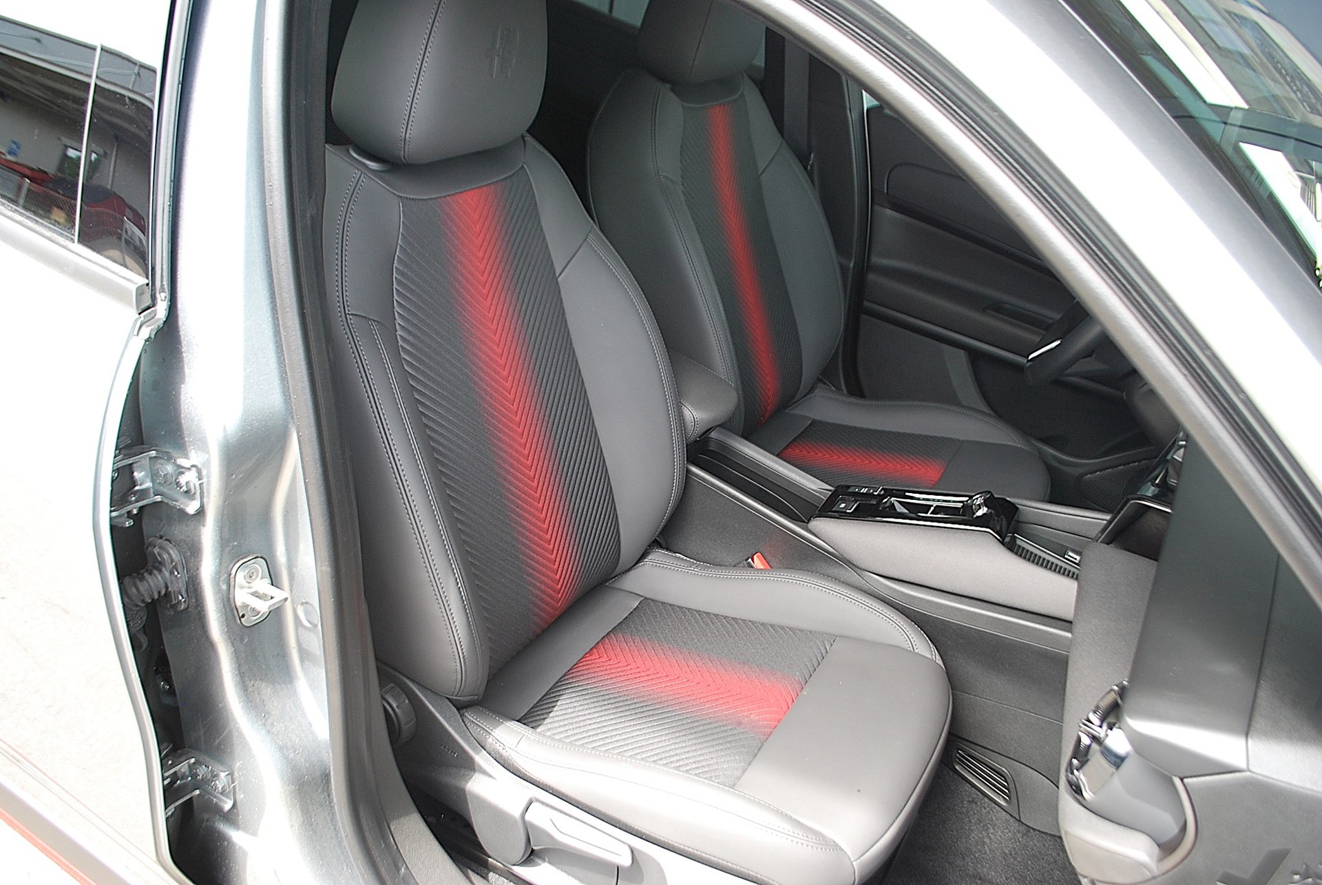 ALFA ROMEO Junior 1.2 48V Hybrid Speciale-image-8