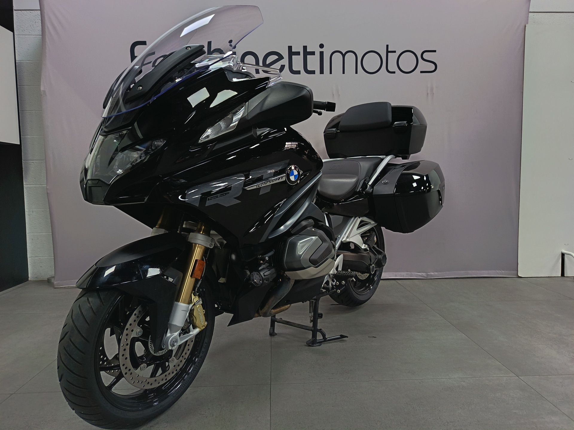 BMW R 1250 RT Triple Black *** Entretien inclus 09.2028 ou 40.000 km ***-image-2