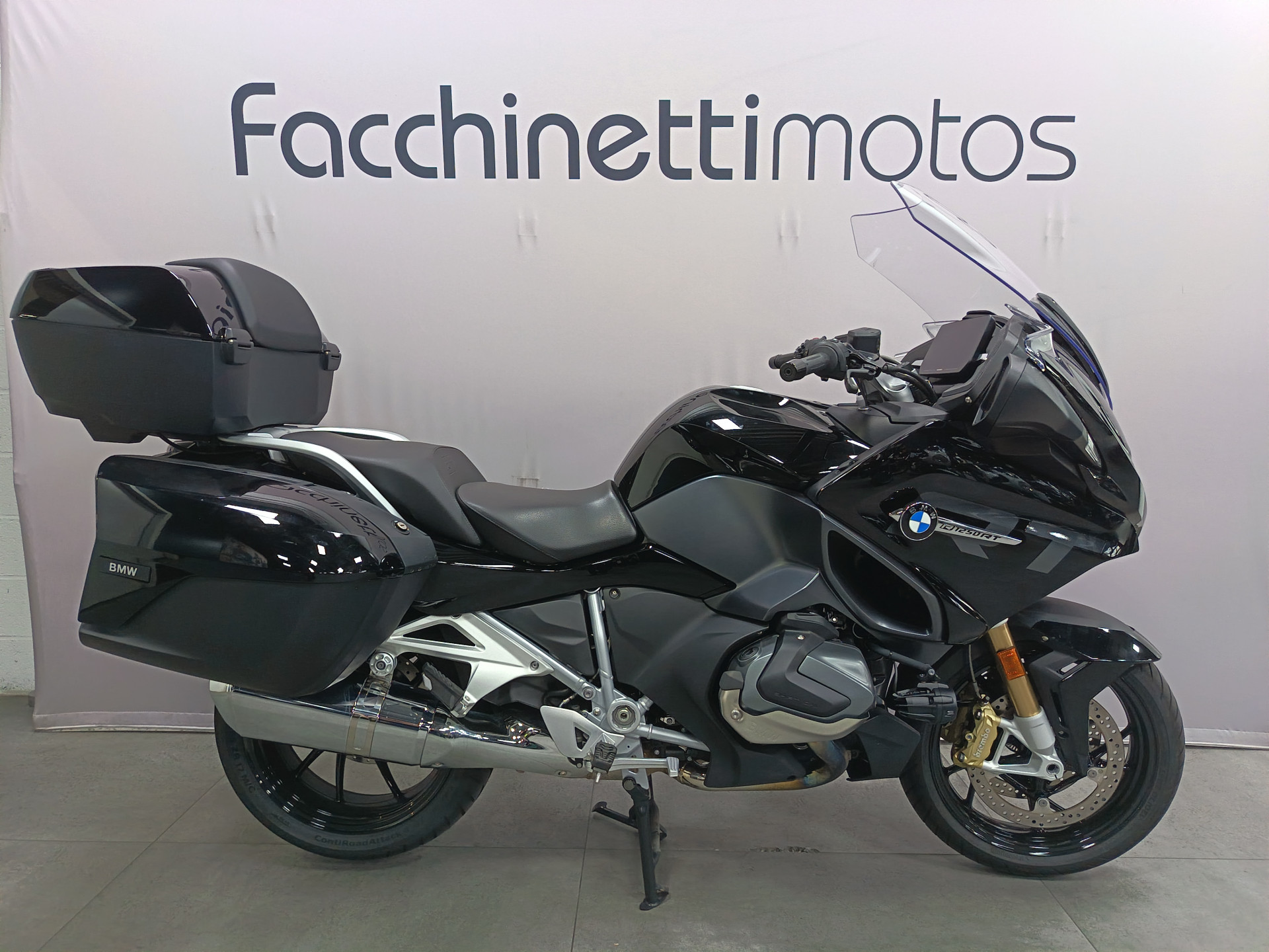 BMW R 1250 RT Triple Black *** Entretien inclus 09.2028 ou 40.000 km ***-image-0