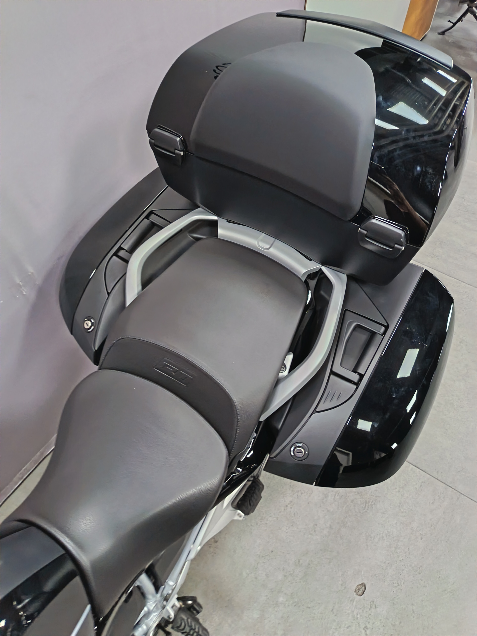 BMW R 1250 RT Triple Black *** Entretien inclus 09.2028 ou 40.000 km ***-image-5