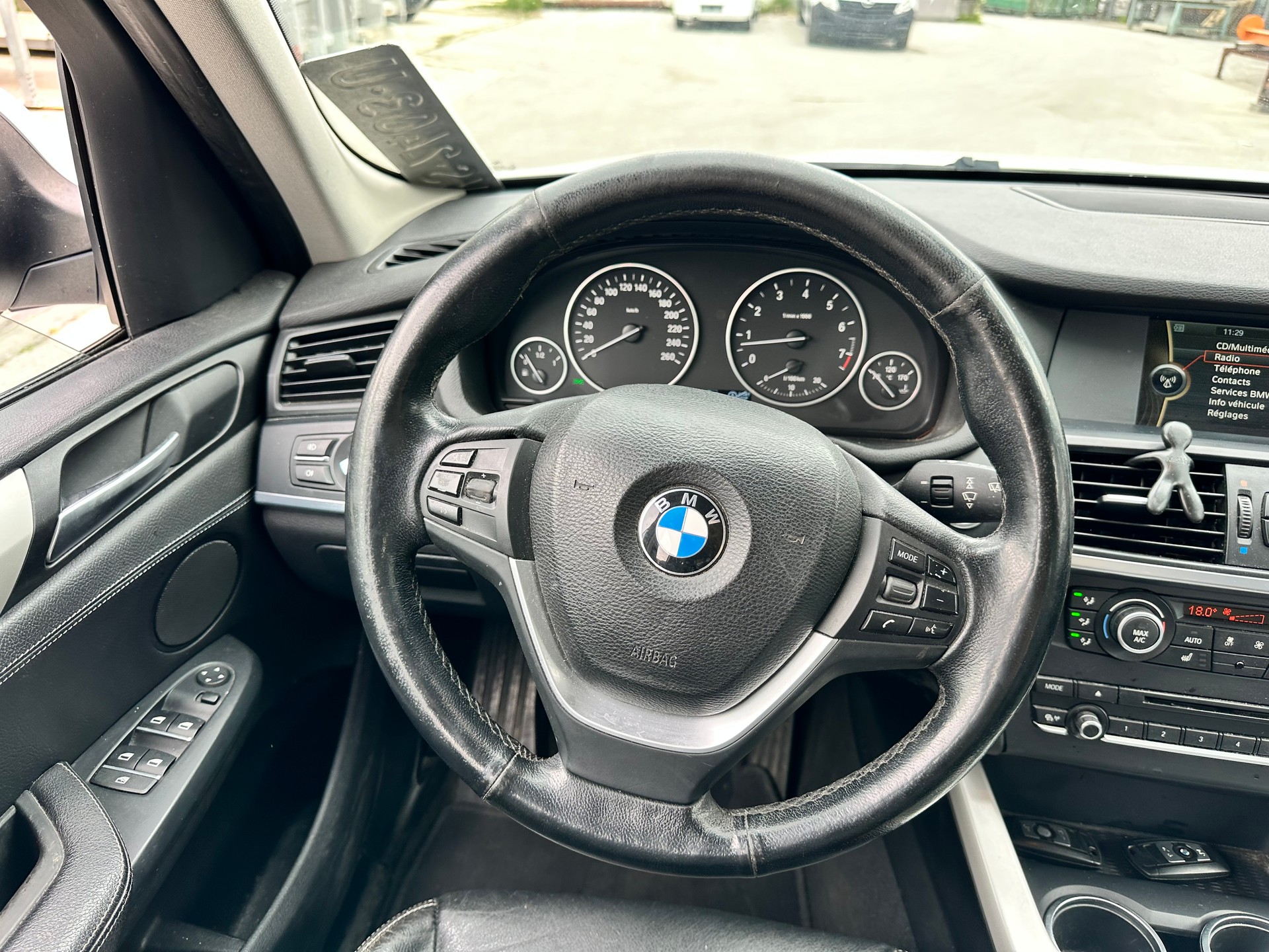 BMW X3 xDrive 28i Steptronic-image-12