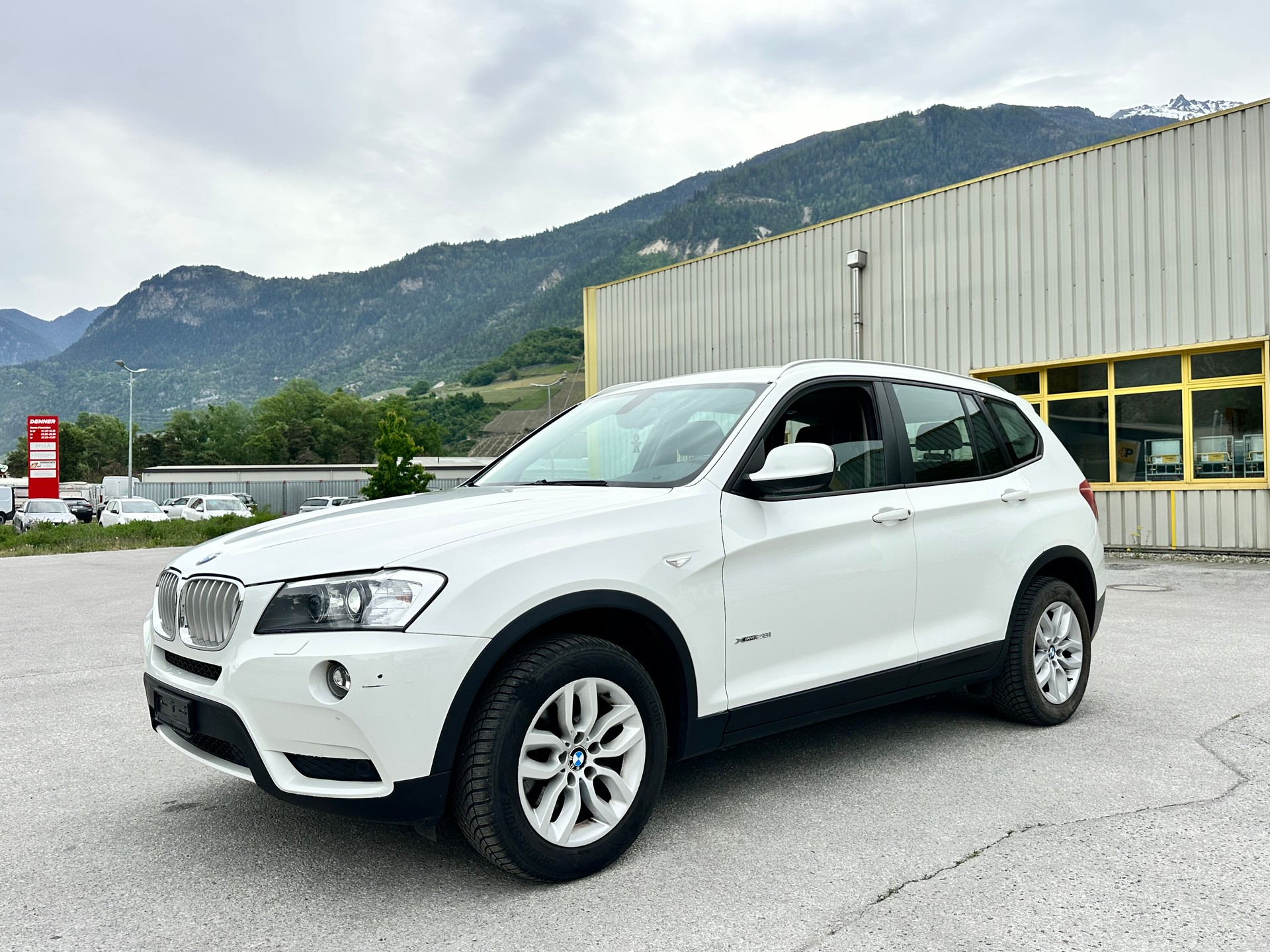 BMW X3 xDrive 28i Steptronic-image-1