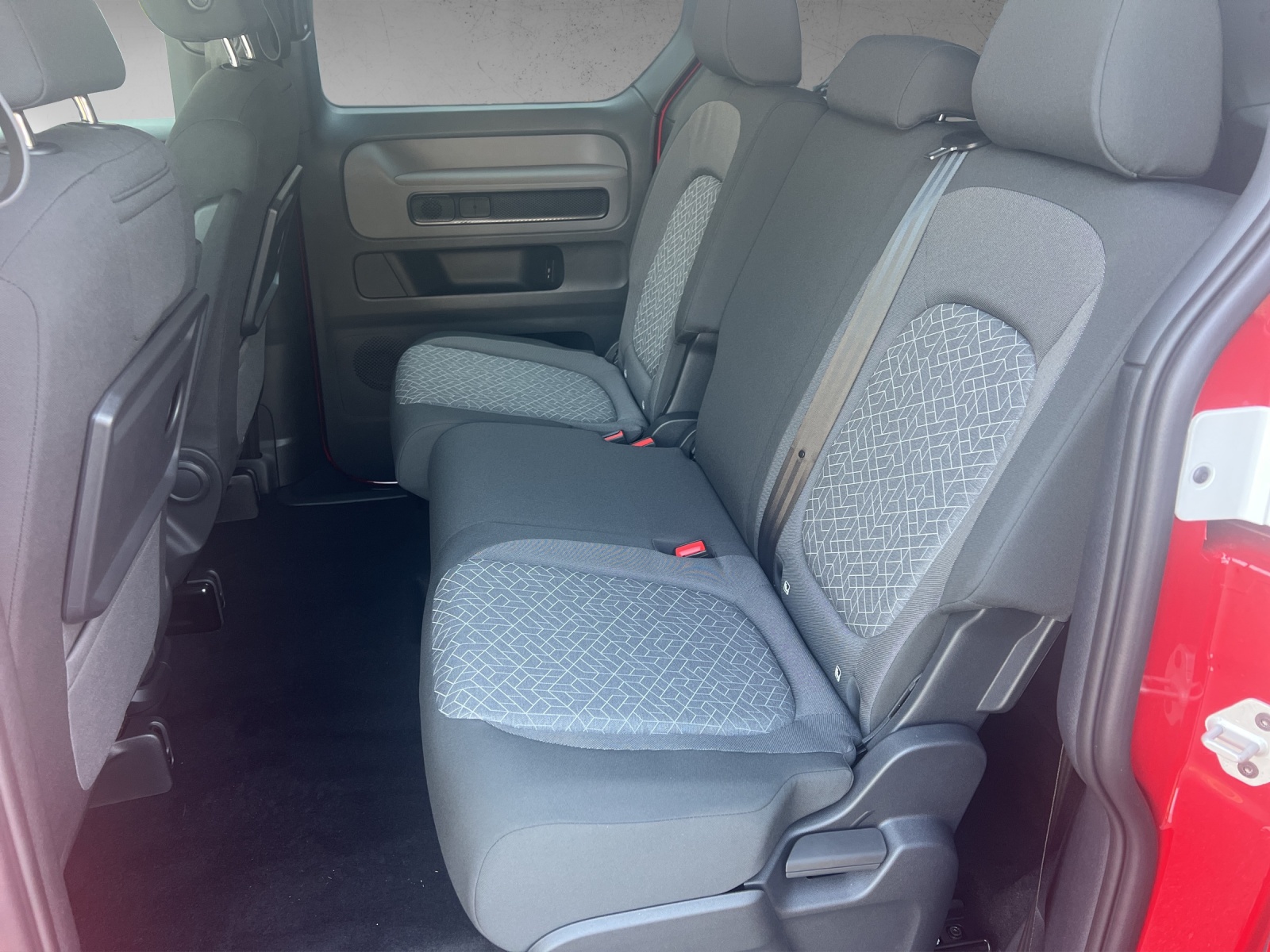 VW ID.Buzz NWB Pro 4 Motion-image-8