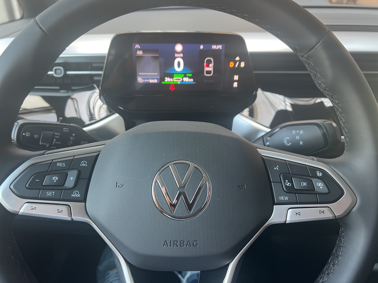 VW ID.Buzz NWB Pro 4 Motion-image-15