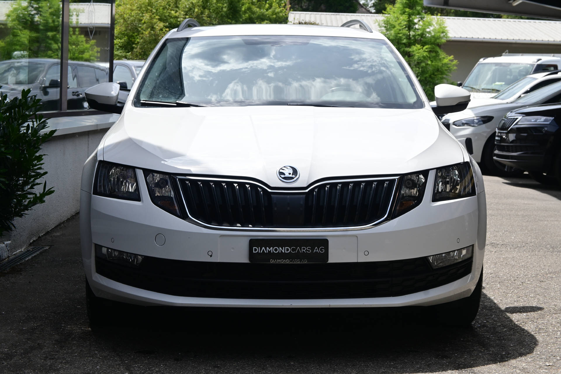 SKODA Octavia Combi 1.6 TDI 115 Ambition DSG-showroom-element-1
