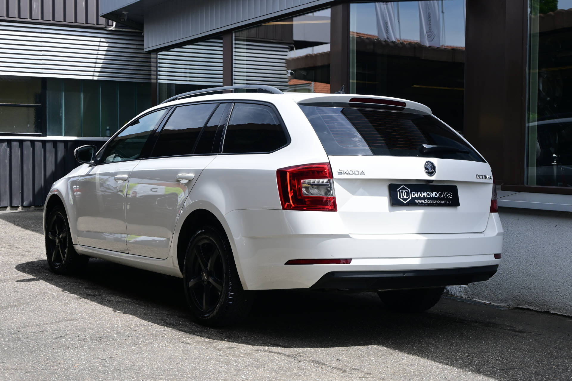 SKODA Octavia Combi 1.6 TDI 115 Ambition DSG-showroom-element-3