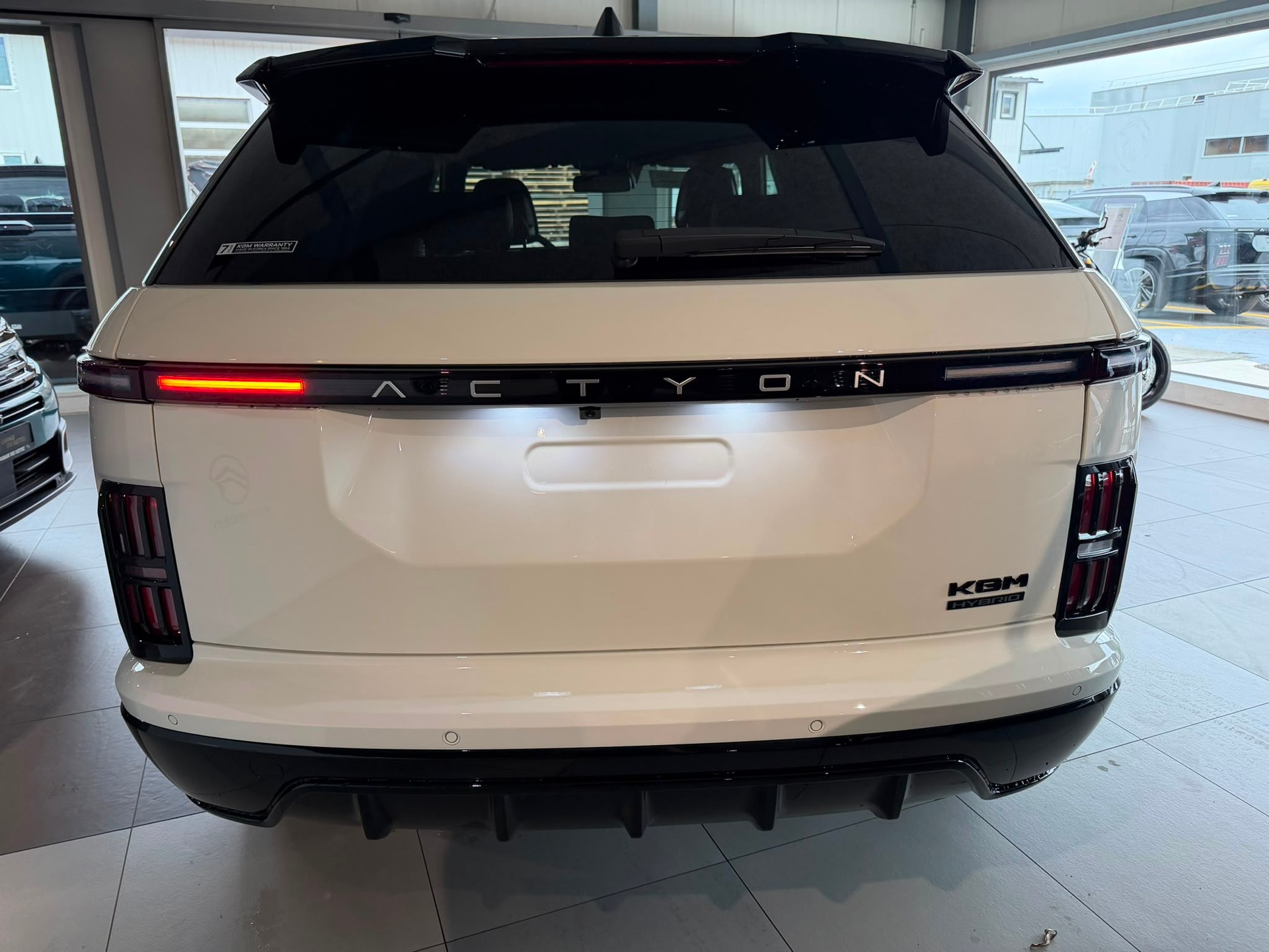 KGM-SsangYong Actyon 1.5 T GDI Hybrid Titanium Automat-showroom-element-2