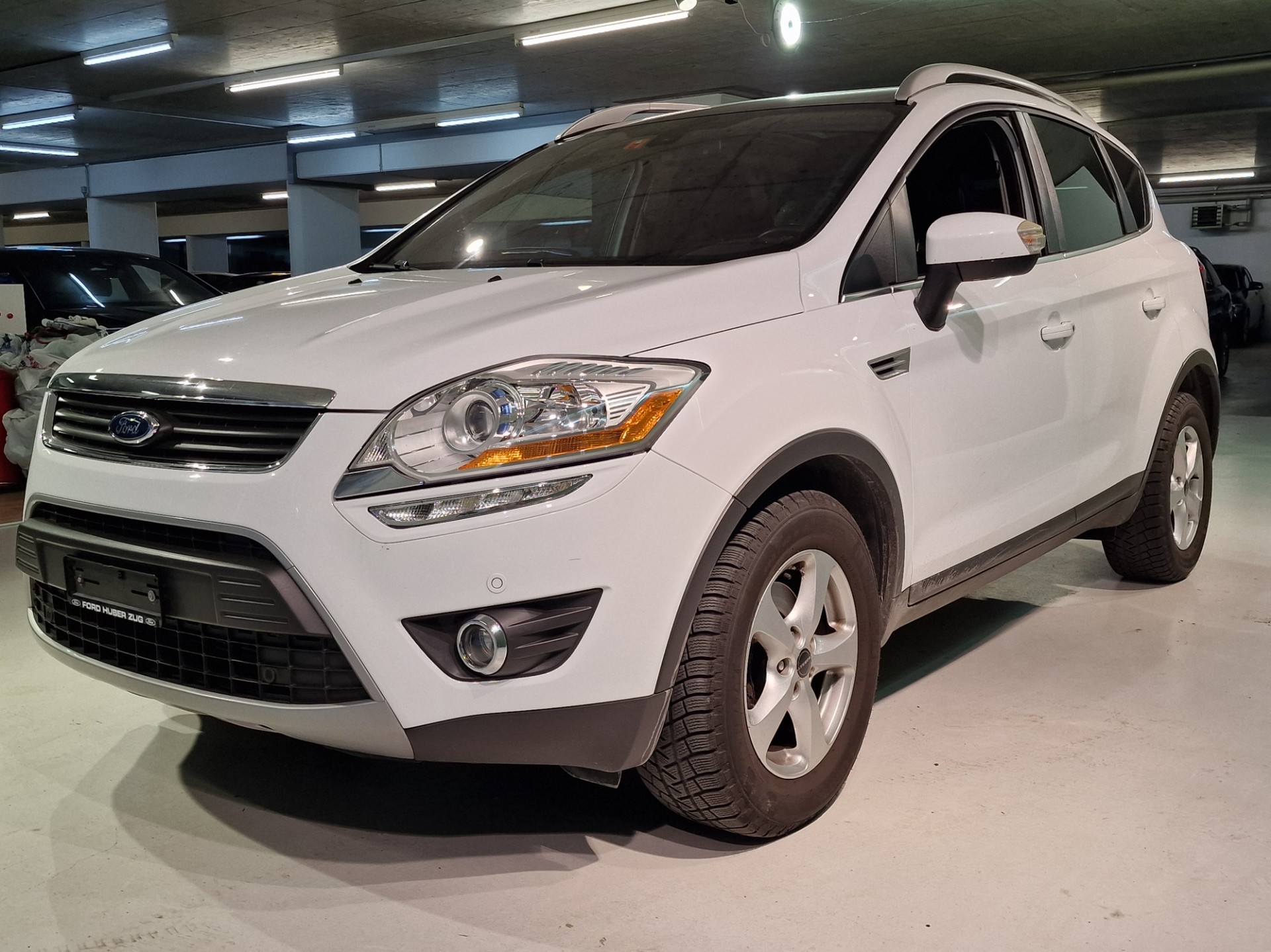 FORD Kuga 2.5 Turbo Titanium 4WD Automatic-image-1