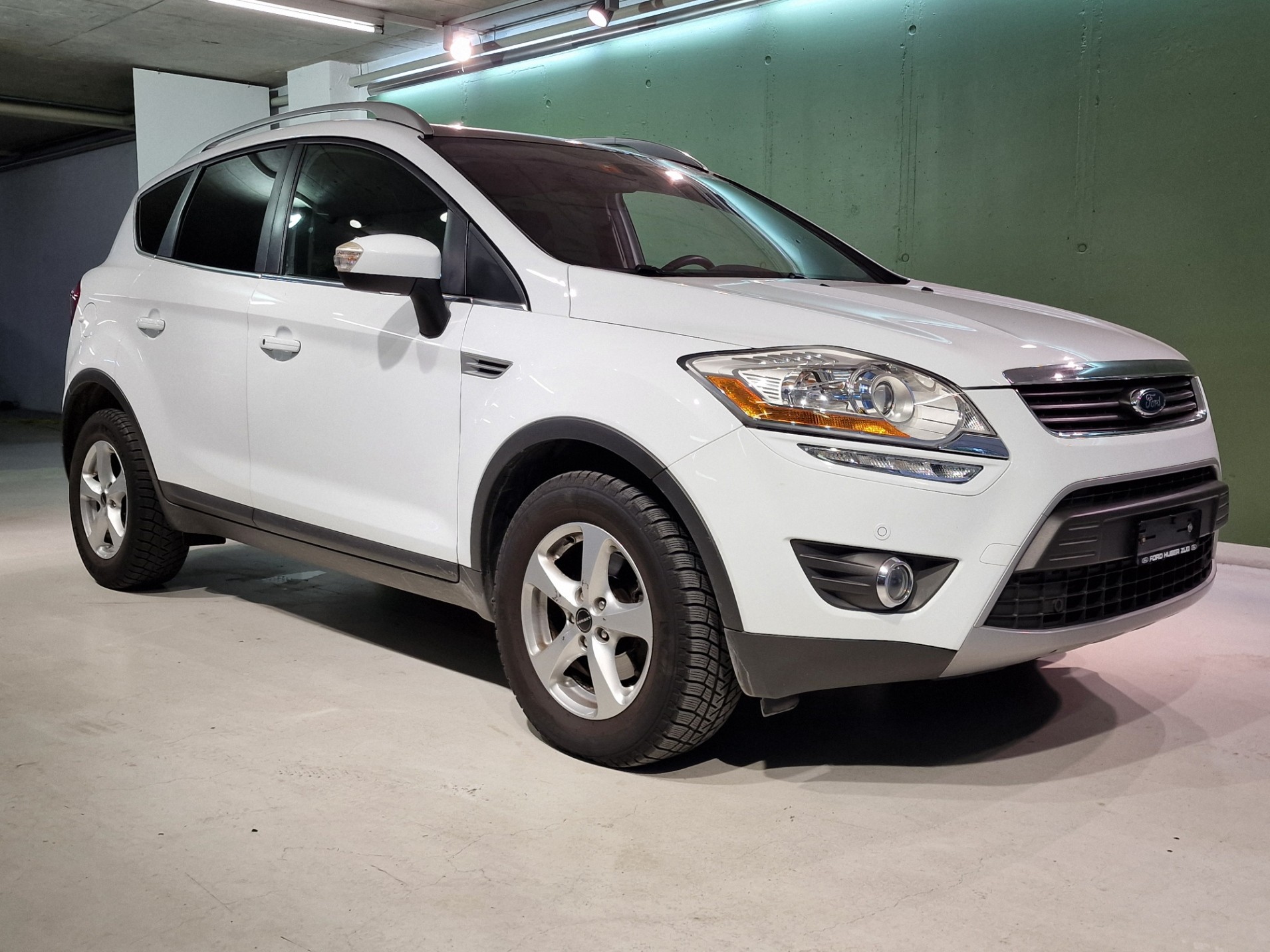 FORD Kuga 2.5 Turbo Titanium 4WD Automatic