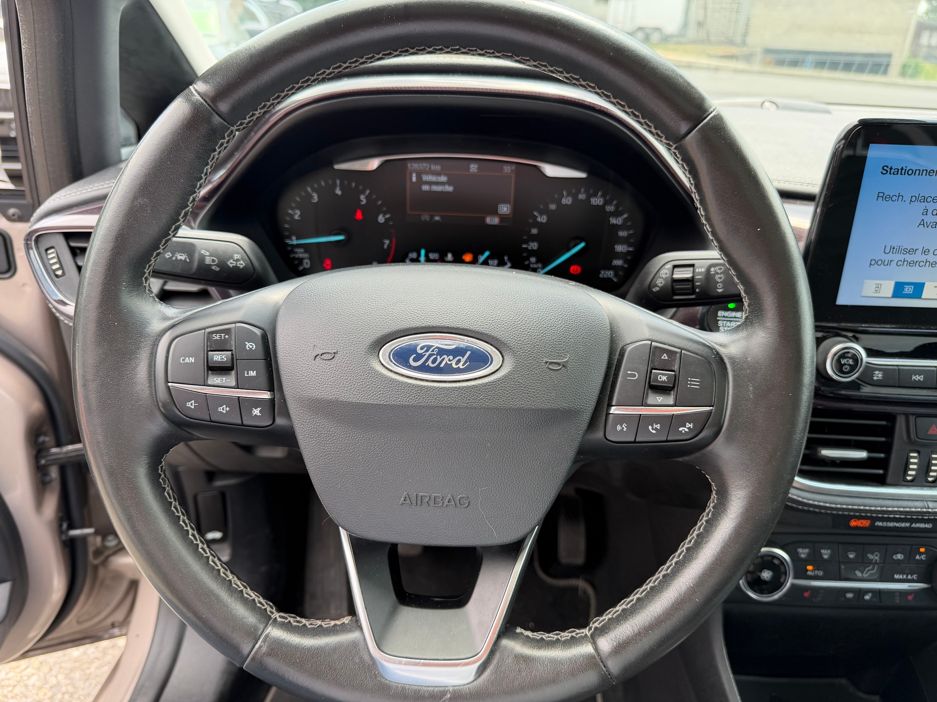 FORD Fiesta 1.0 SCTi Vignale-image-9