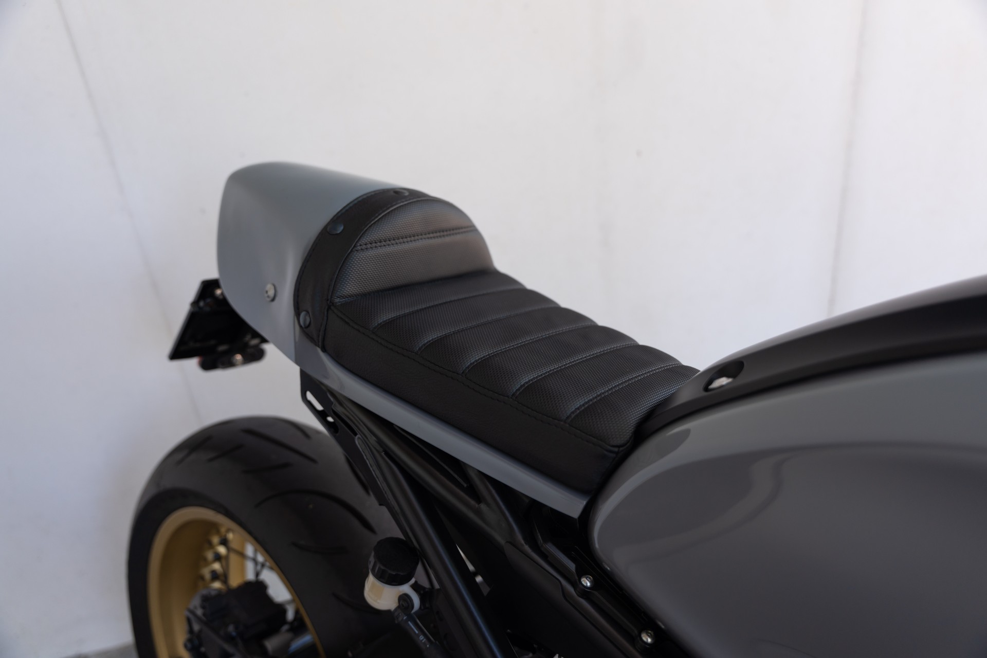 YAMAHA XSR 900-image-3