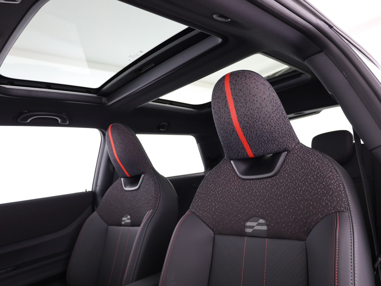 MINI Cooper John Cooper Works DKG-image-11