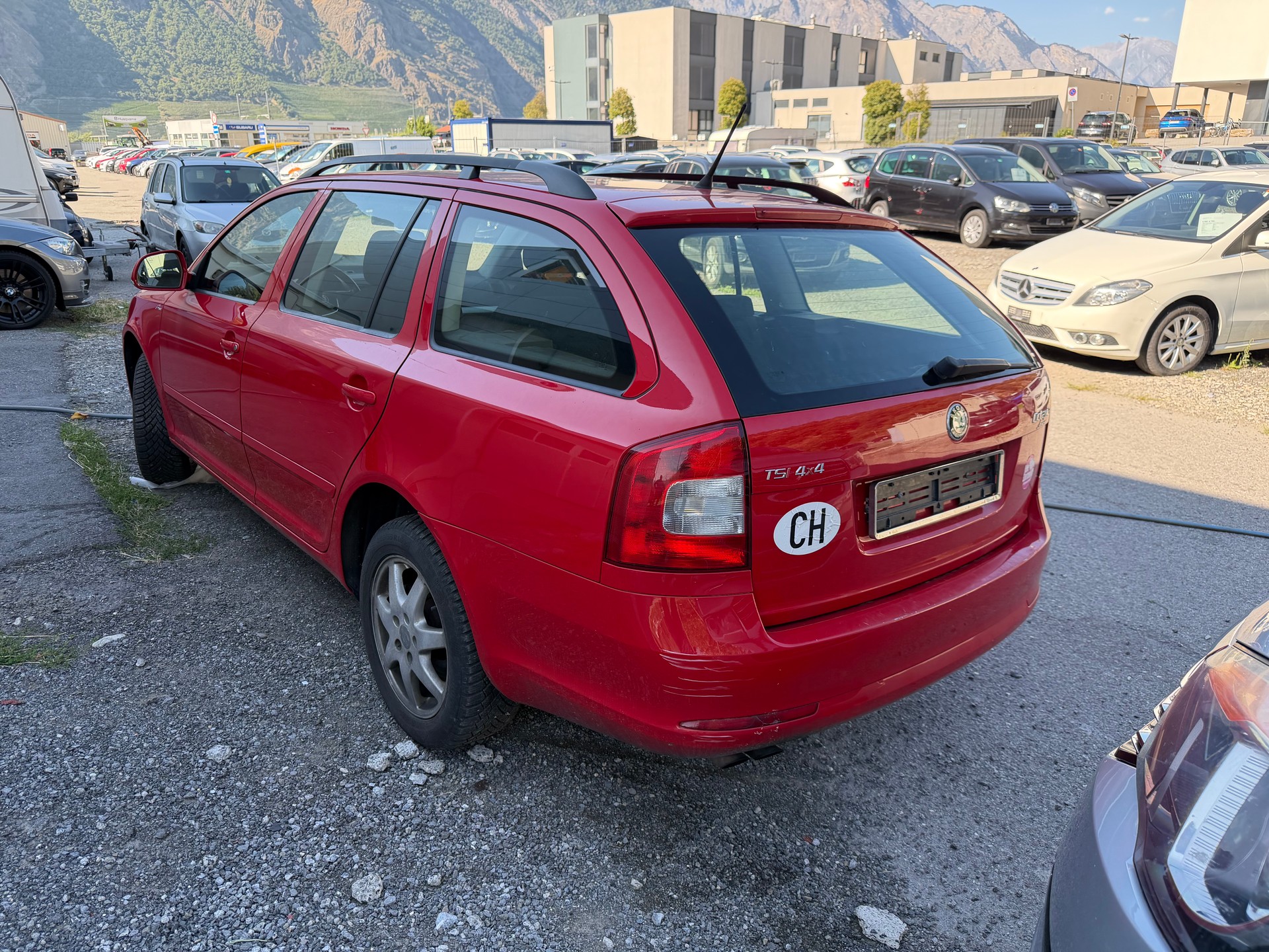 SKODA Octavia Combi 1.8 TSI Stöckli 4x4-image-3