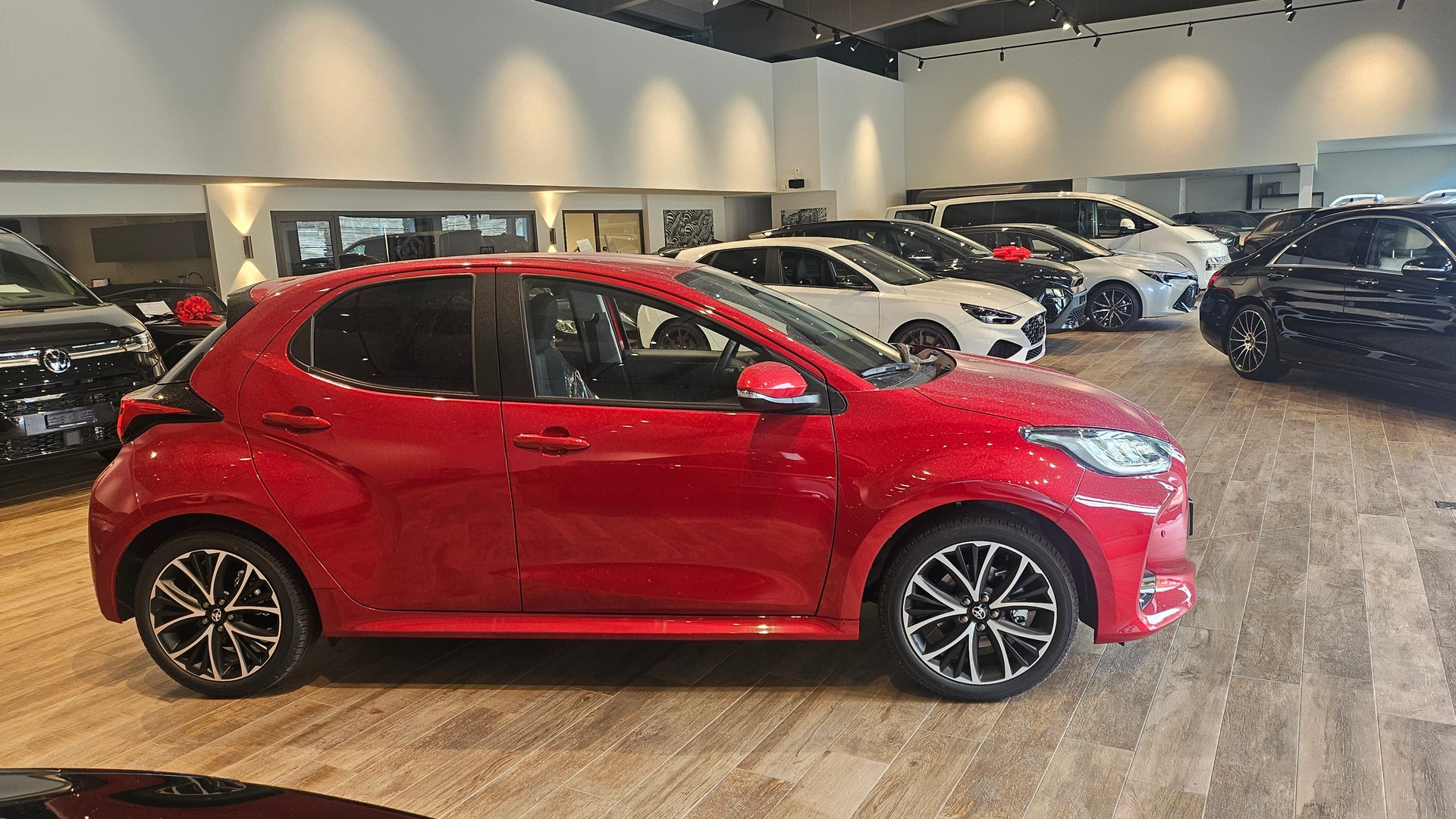 TOYOTA Yaris 1.5 Teamplayer e-CVT🔥🔥🔥-image-6