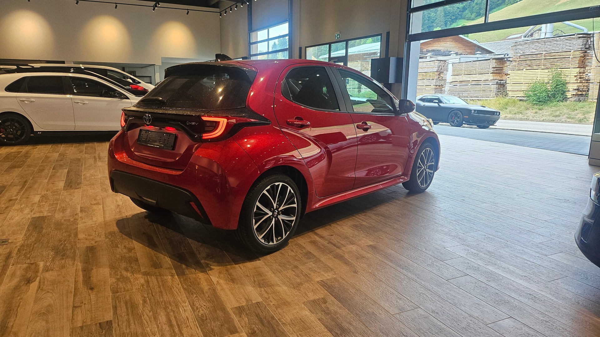 TOYOTA Yaris 1.5 Teamplayer e-CVT🔥🔥🔥-image-8