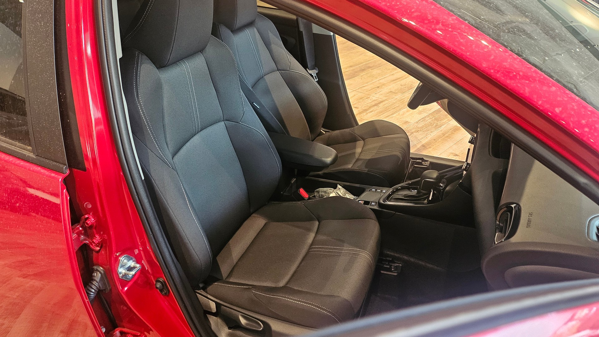 TOYOTA Yaris 1.5 Teamplayer e-CVT🔥🔥🔥-image-16